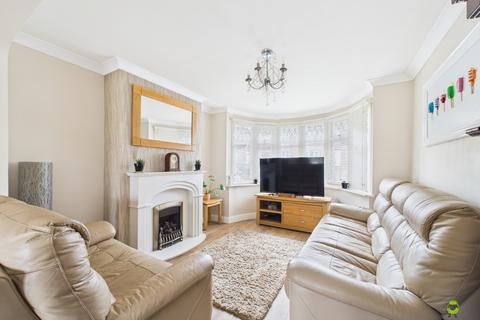16 Cray Road, Belvedere, DA17 6NB