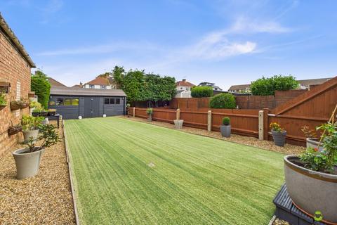 16 Cray Road, Belvedere, DA17 6NB
