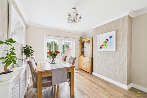 16 Cray Road, Belvedere, DA17 6NB
