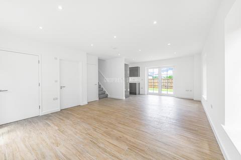 undefined, Mill Hill Village NW7