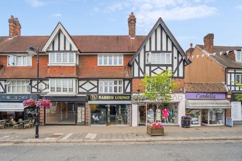 2 bedroom flat for sale, Sycamore Road, Amersham