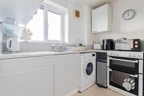 undefined, Waterville Drive, Basildon SS16