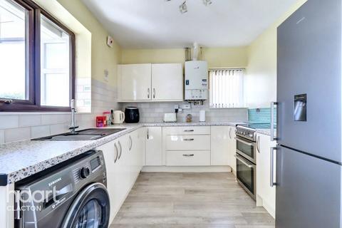2 bedroom detached bungalow for sale, Windsor Avenue, Clacton-On-Sea