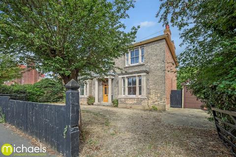 5 bedroom detached house for sale, Ladysmith Avenue, Brightlingsea, Colchester, CO7