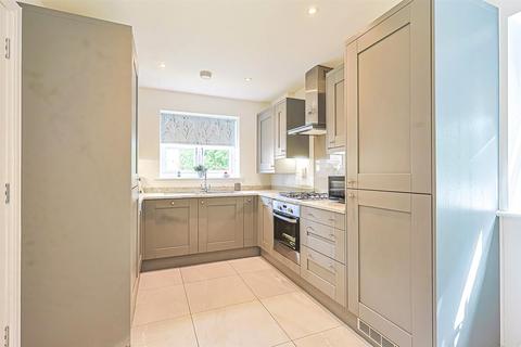 3 bedroom semi-detached house for sale, Augusta drive, Hockley SS5