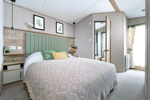 2 bedroom park home for sale, Waters Edge Leisure Park