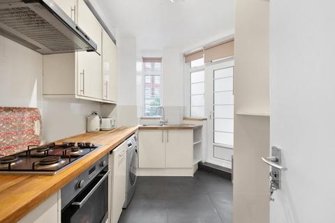 3 bedroom flat for sale, Stourcliffe Close, Stourcliffe Street, London