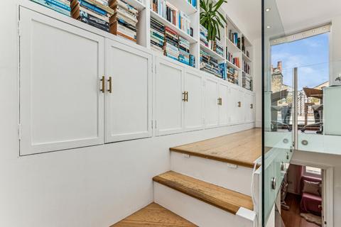 3 bedroom flat for sale, Redburn Street, Chelsea