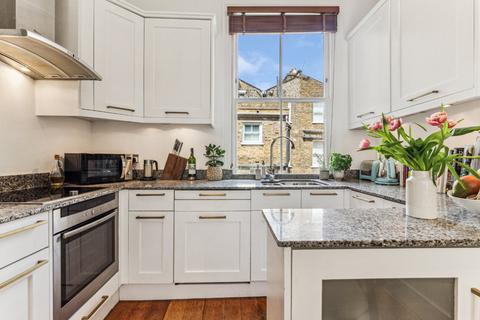 3 bedroom flat for sale, Redburn Street, Chelsea