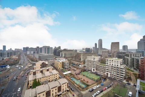7 Blashill Court , E14 0FX
