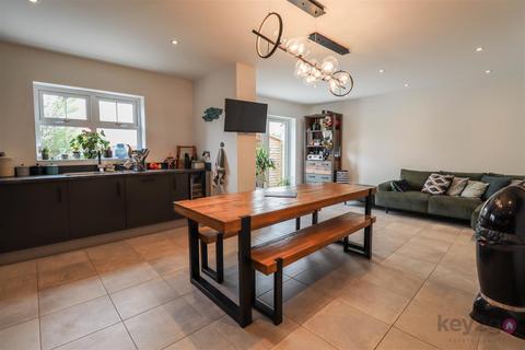 undefined, Hulford Street, Chesterfield, S41