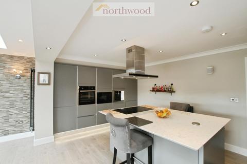 4 bedroom detached house for sale, McCowan Crescent, Kinnaird Village, Larbert, FK5