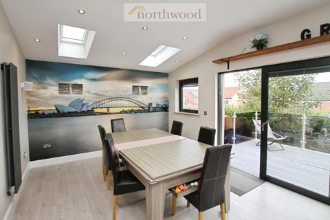 undefined, McCowan Crescent, Kinnaird Village, Larbert, FK5
