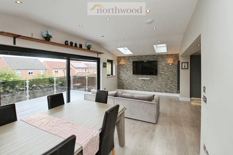 undefined, McCowan Crescent, Kinnaird Village, Larbert, FK5