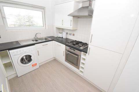 3 bedroom flat to rent, Clarkson Court, Hatfield AL10