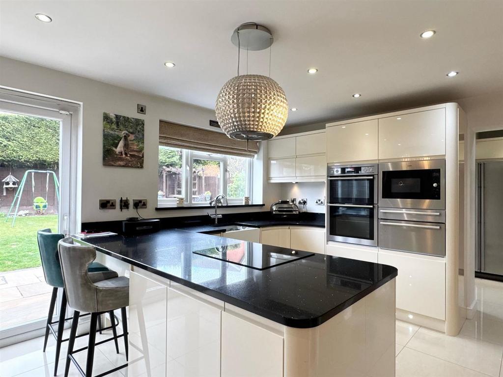 Breakfast Kitchen
