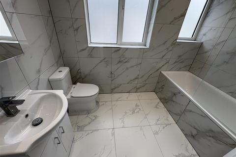 undefined, Green Lane, Hendon, London