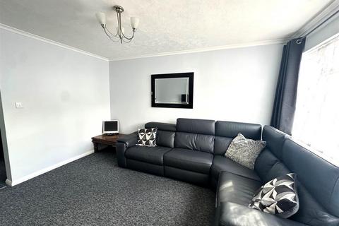 undefined, Longford Avenue, Bedfont