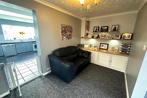 undefined, Longford Avenue, Bedfont