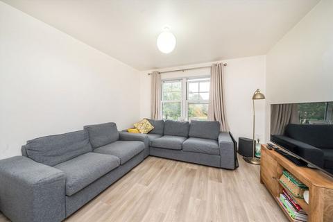 2 bedroom flat for sale, Lovelace Road, Surbiton KT6