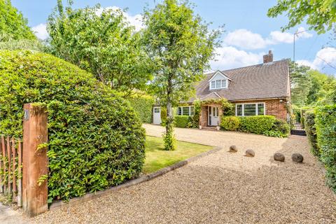 3 bedroom detached house for sale, Canonsfield Road, Oaklands, Welwyn, Hertfordshire, AL6