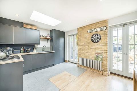 undefined, Rowan Crescent, London SW16