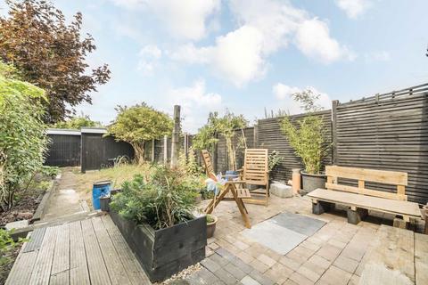 undefined, Rowan Crescent, London SW16