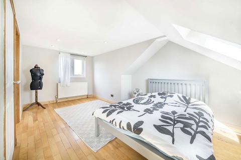 undefined, Rowan Crescent, London SW16