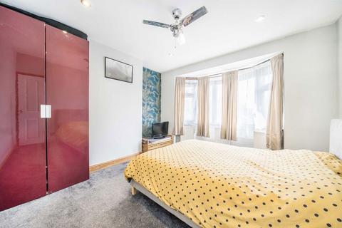 undefined, Rowan Crescent, London SW16