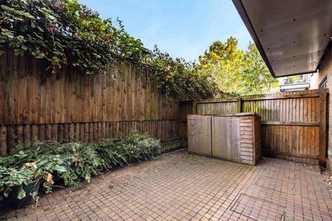 1 bedroom flat for sale, Kara Court, 15 Seven Sea Gardens, Bow, London, E3