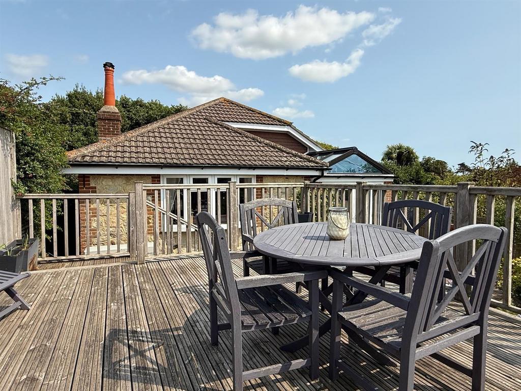 Sundeck to Bungalow.jpg