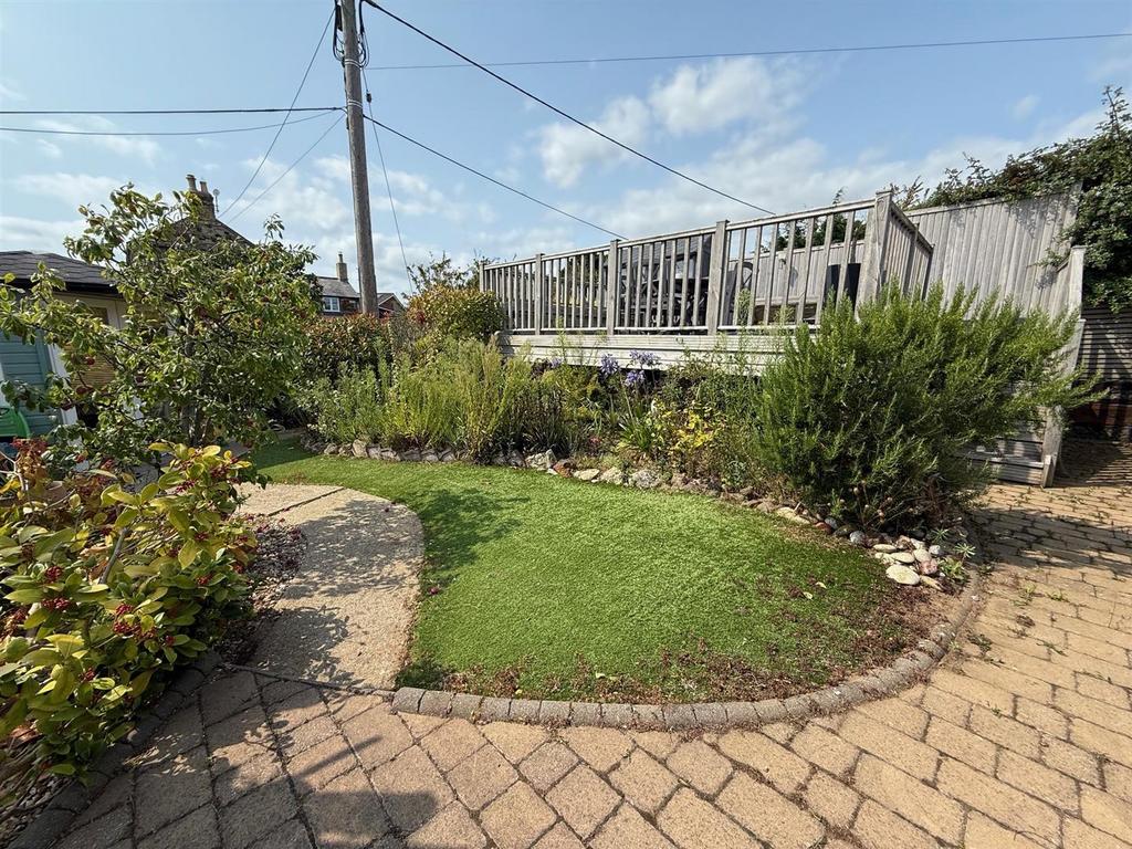 Raised Sundeck.jpg