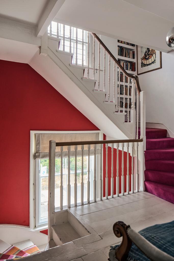 304462 - AJ8 A5543.jpg