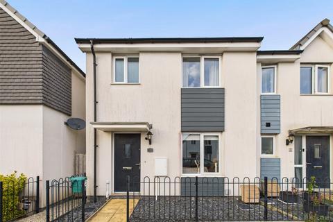 3 bedroom end of terrace house for sale, Long Field Road, Launceston, Cornwall