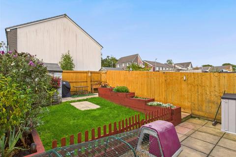 3 bedroom end of terrace house for sale, Long Field Road, Launceston, Cornwall