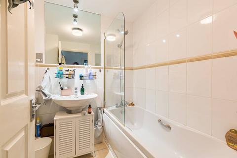 2 bedroom flat for sale, 7 Gunmakers Lane, London E3