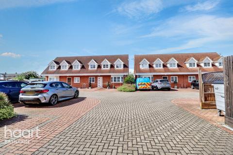 undefined, High Road, Basildon