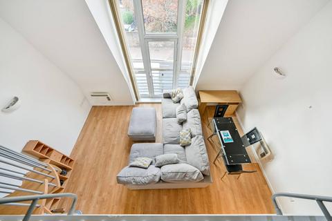 undefined, Whitton Road, Twickenham, TW1