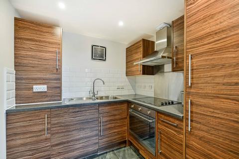 undefined, Whitton Road, Twickenham, TW1