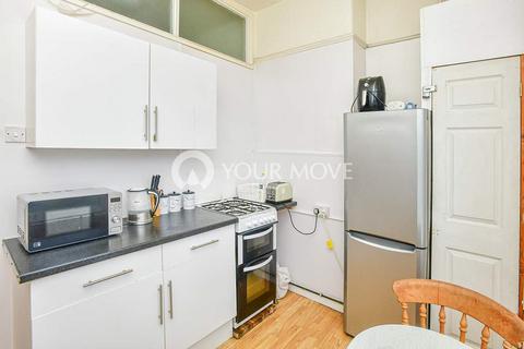 1 bedroom in a house share to rent, Wilton Street, Devon PL1