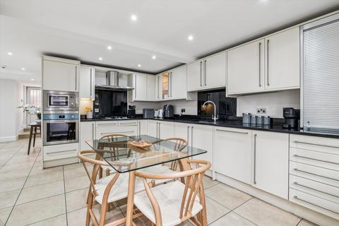 4 bedroom semi-detached house to rent, Hyde Park Square, Hyde Park, London, W2.