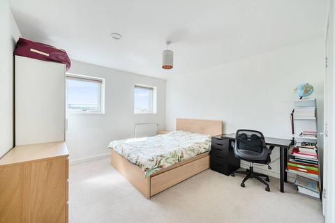 2 bedroom flat for sale, Telford Road, Arnos Grove, London, N11