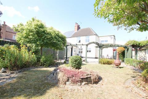 3 bedroom semi-detached house for sale, Hull Bridge Road, Beverley