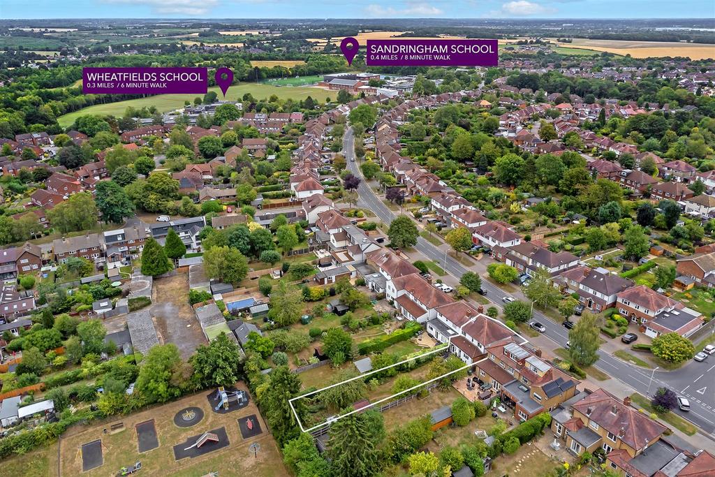 21 The Ridgeway-2.jpg