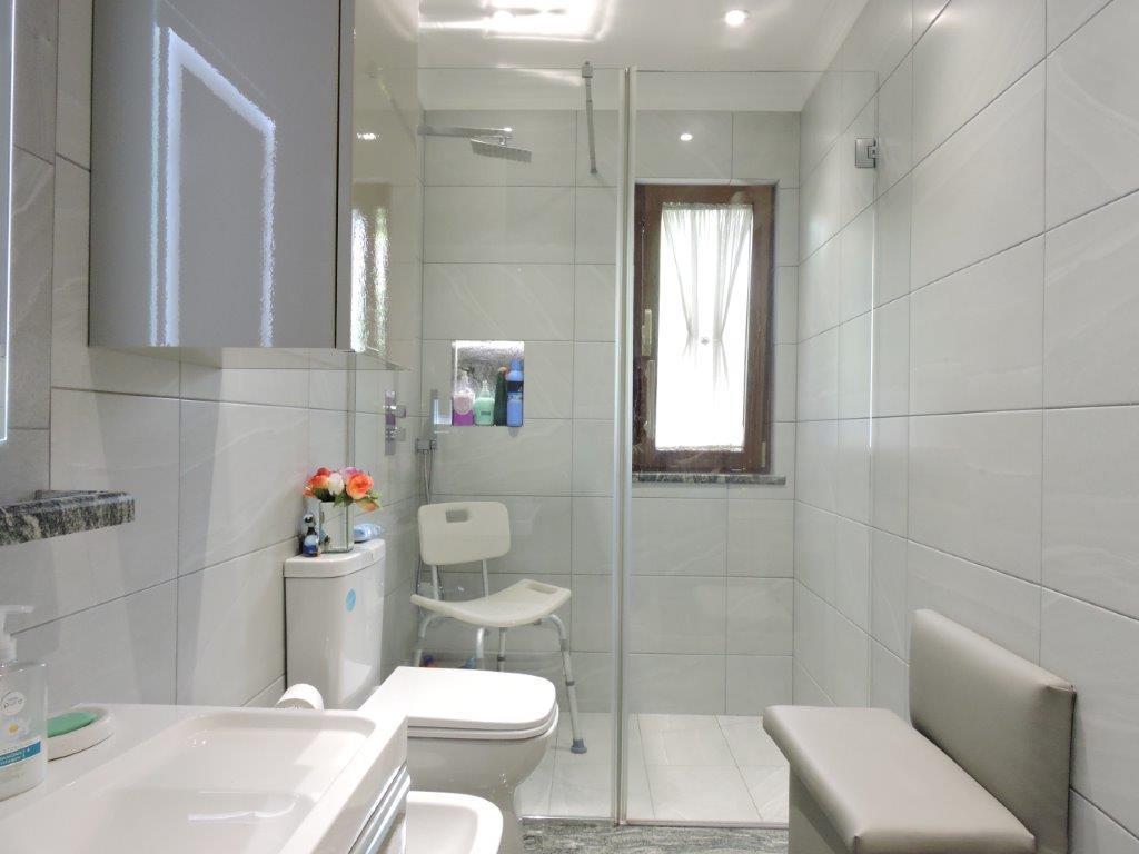24 Little Brook Gardens Photos 13.6 (58).jpg