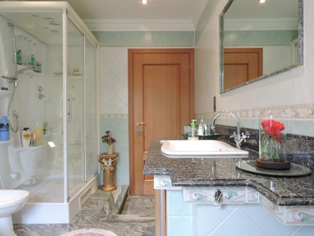 24 Little Brook Gardens Photos 13.6 (62).jpg