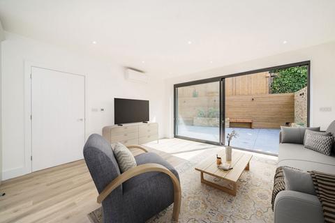 3 bedroom detached house for sale, Adelaide Road, Surbiton KT6