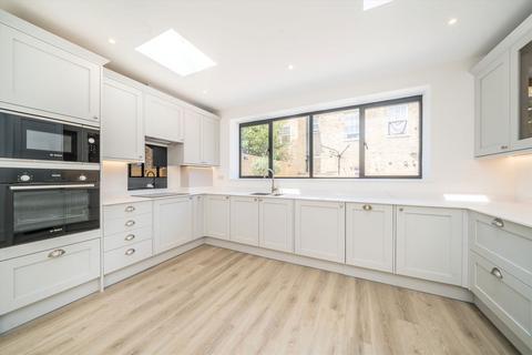 3 bedroom detached house for sale, Adelaide Road, Surbiton KT6