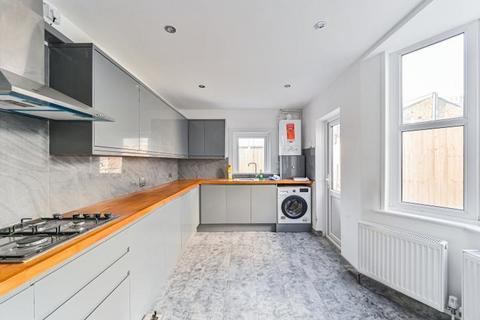 3 bedroom terraced house for sale, Marmont Road, London, SE15