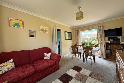 18 Foxborough Close, Woodnesborough, Sandwich, CT13 0NR